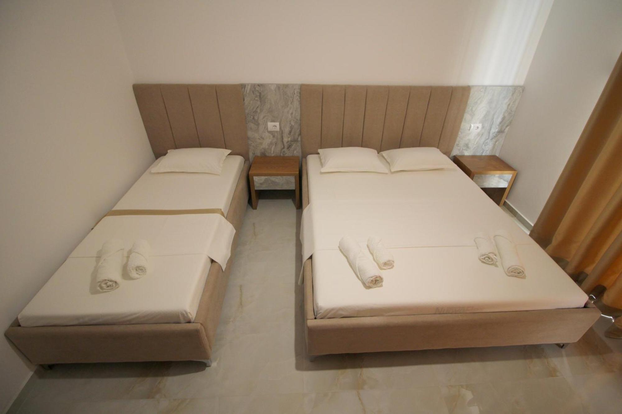 Hotel Four Islands คซามิล ภายนอก รูปภาพ